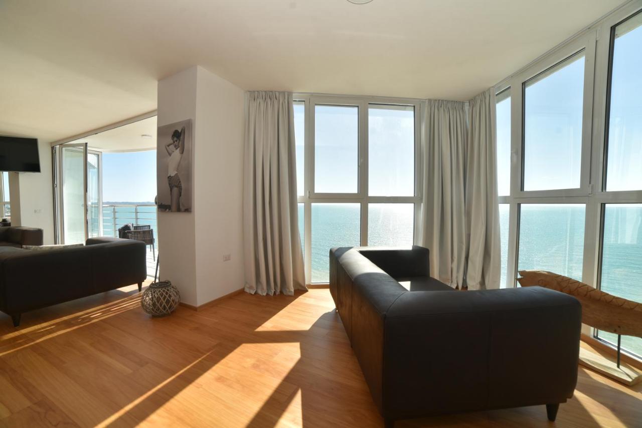 Beachfront Marilyn Durrës Exterior foto