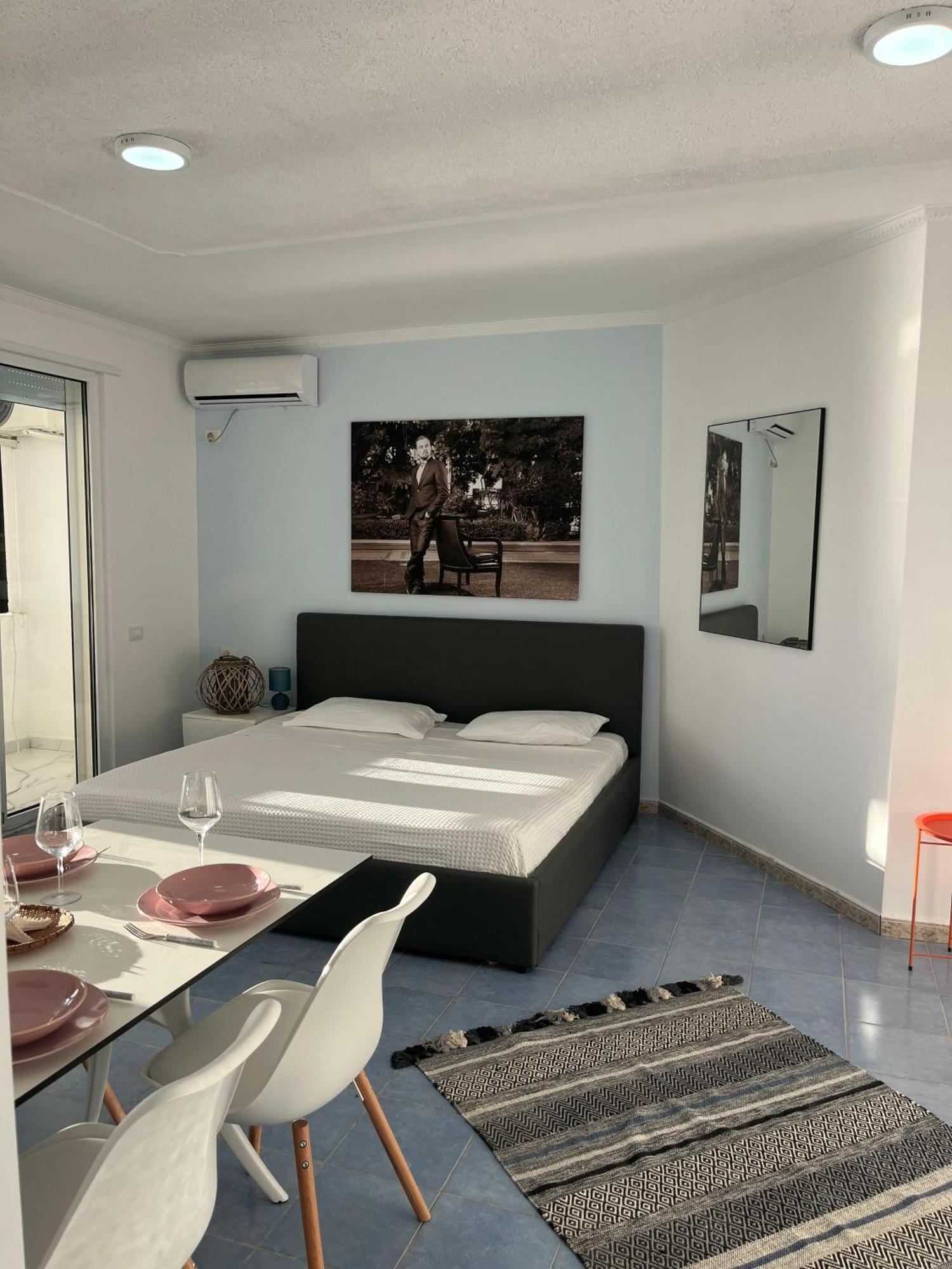 Beachfront Marilyn Durrës Exterior foto